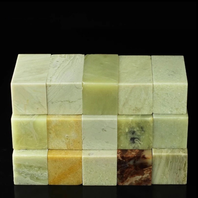 Qingtian stone seal 2*2*4CM stone seal material seal stone stone carving stone seal material a generation of hair