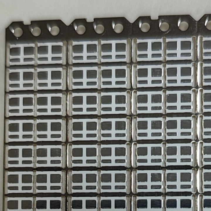 Dongguan LED bracket manufacturers produce 2835-16 rows of two-color four-legged brackets