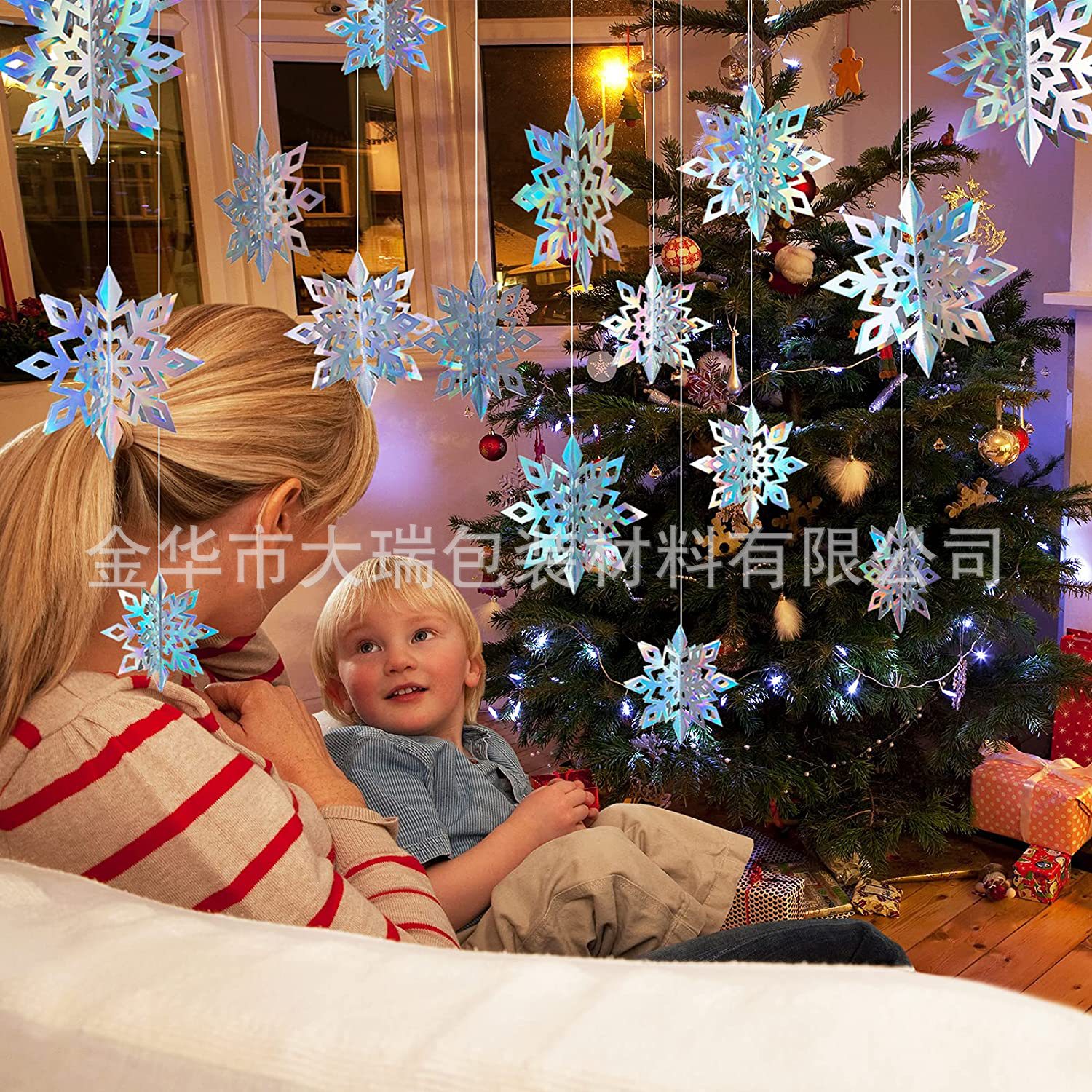 Cross-border Amazon Christmas Party Decoration Holographic Laser Fantasy 3D Snowflake Pendant Six-piece Set