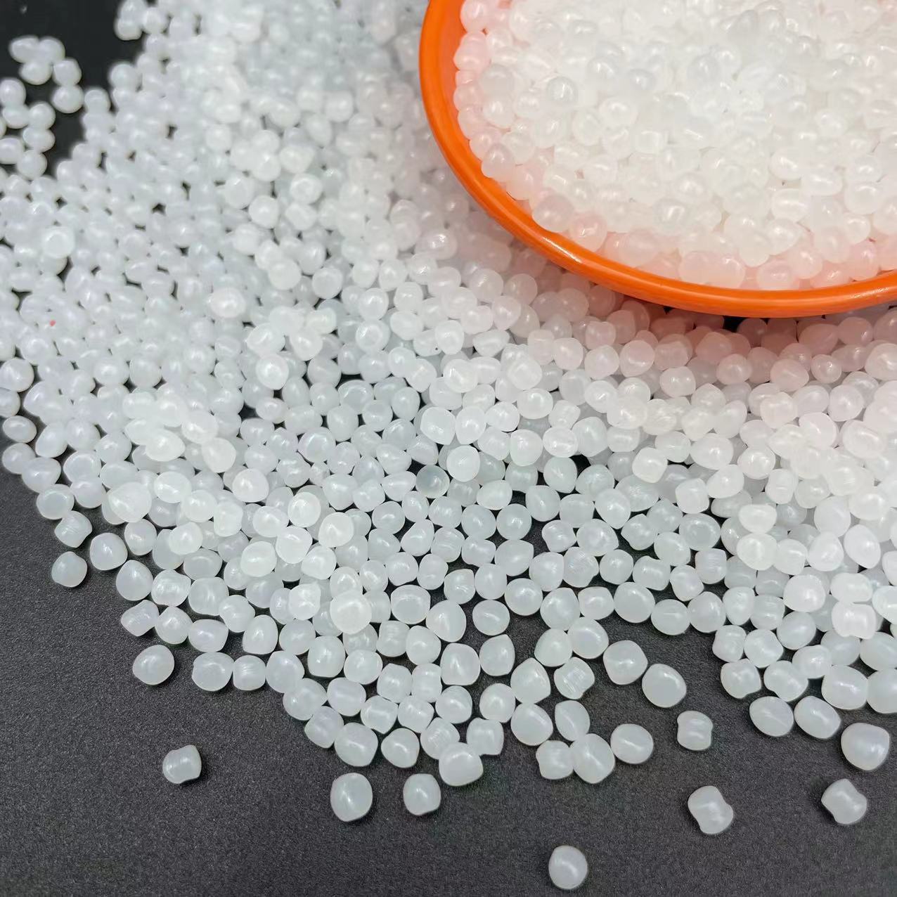 Factory Direct Sales Pp Pe Environmentally Friendly Plush Toys Filled with Rubber Particles, Uniform Particles, Safe and Non-Toxic, Large Quantities in Stock