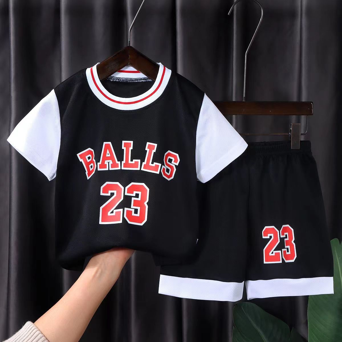 Children's Basketball Uniform Suit for Boys and Girls Short-Sleeved Vest Sports Training Casual Quick-Drying Fabric Jersey Suit Wholesale