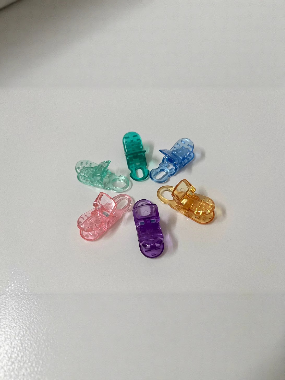 Factory Direct Sales Pc Material Anti-Lost Chain Clip Multi-Purpose Colorful Crocodile Baby Pacifier Clip Baby