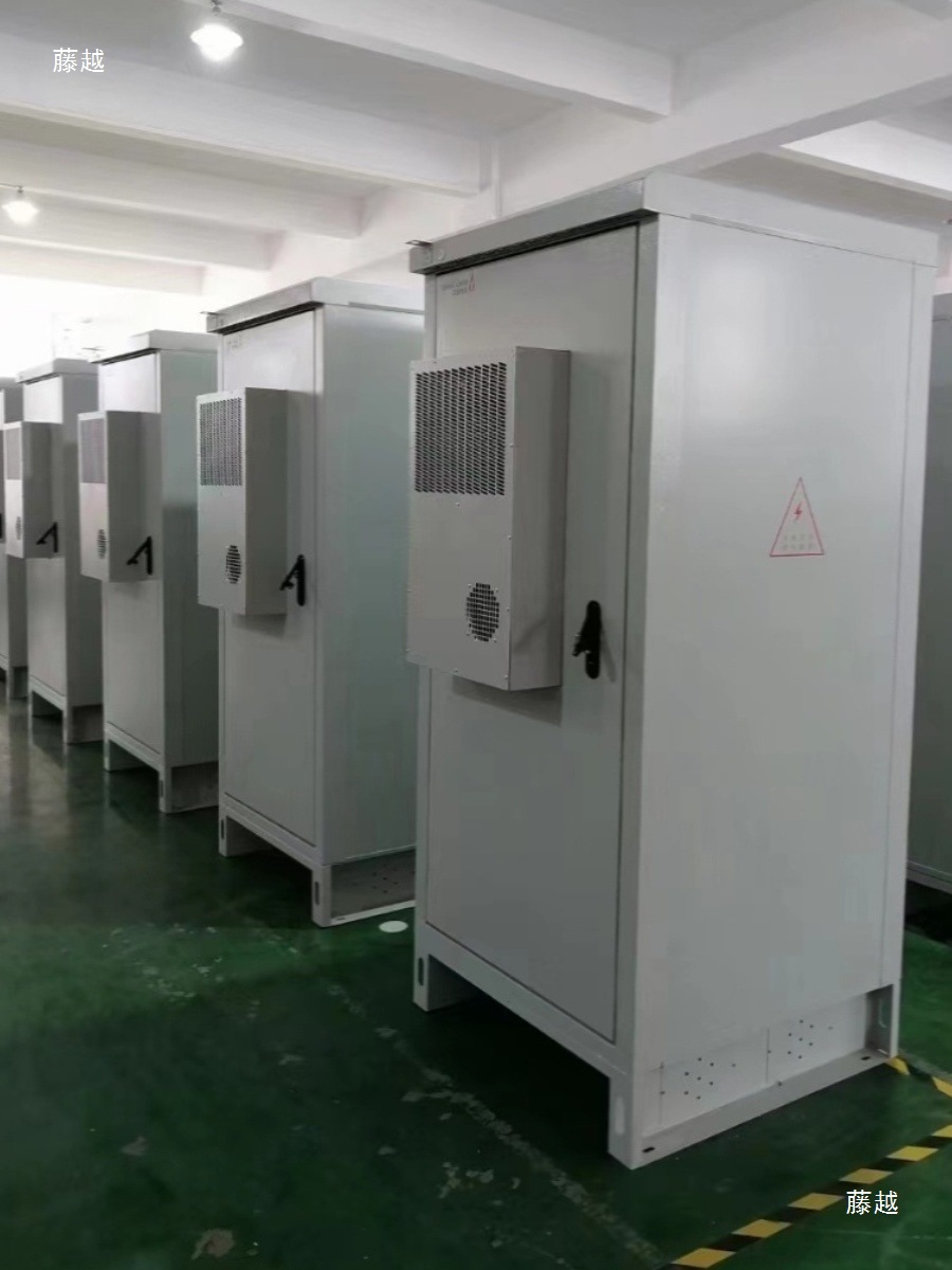 Outdoor Integrated Cabinet Outdoor Integrated 1.37m 2.1m Communication Equipment Cabinet 5g Base Station Available