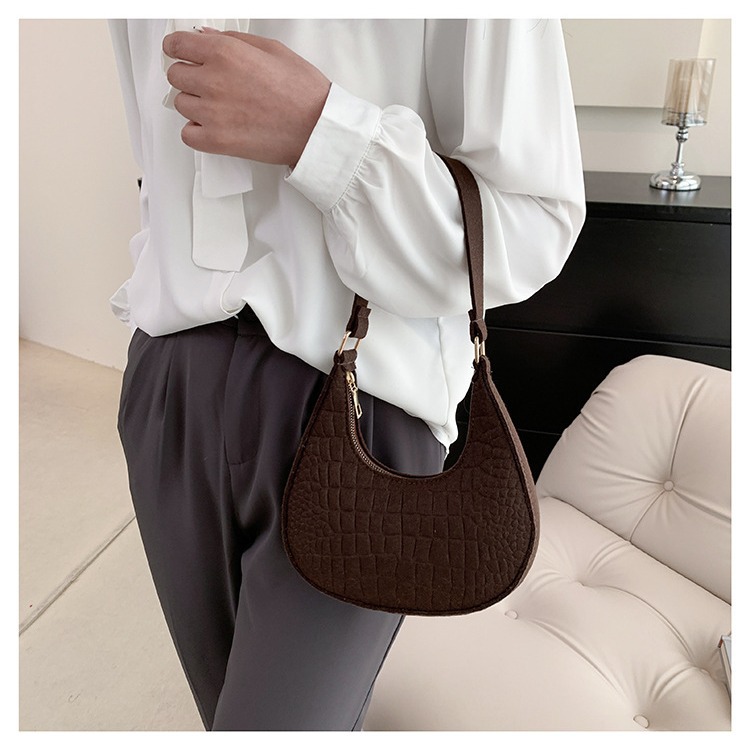 Solid Color Western Style Women's Bag 2025 Fashionable Korean Style Winter New Arrival Stone Pattern Underarm Bag Casual Shoulder Handbag