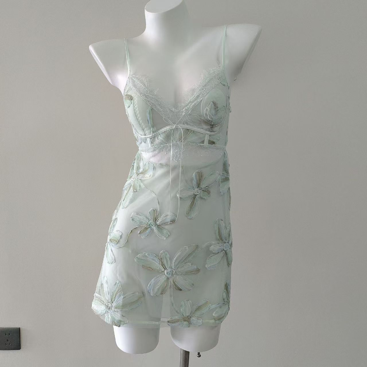 French Sexy Suspender Pajamas for Women New Embossed Flower Blue Cut Out Lace Mesh Short Nightgown Pure Lust High-End Sense