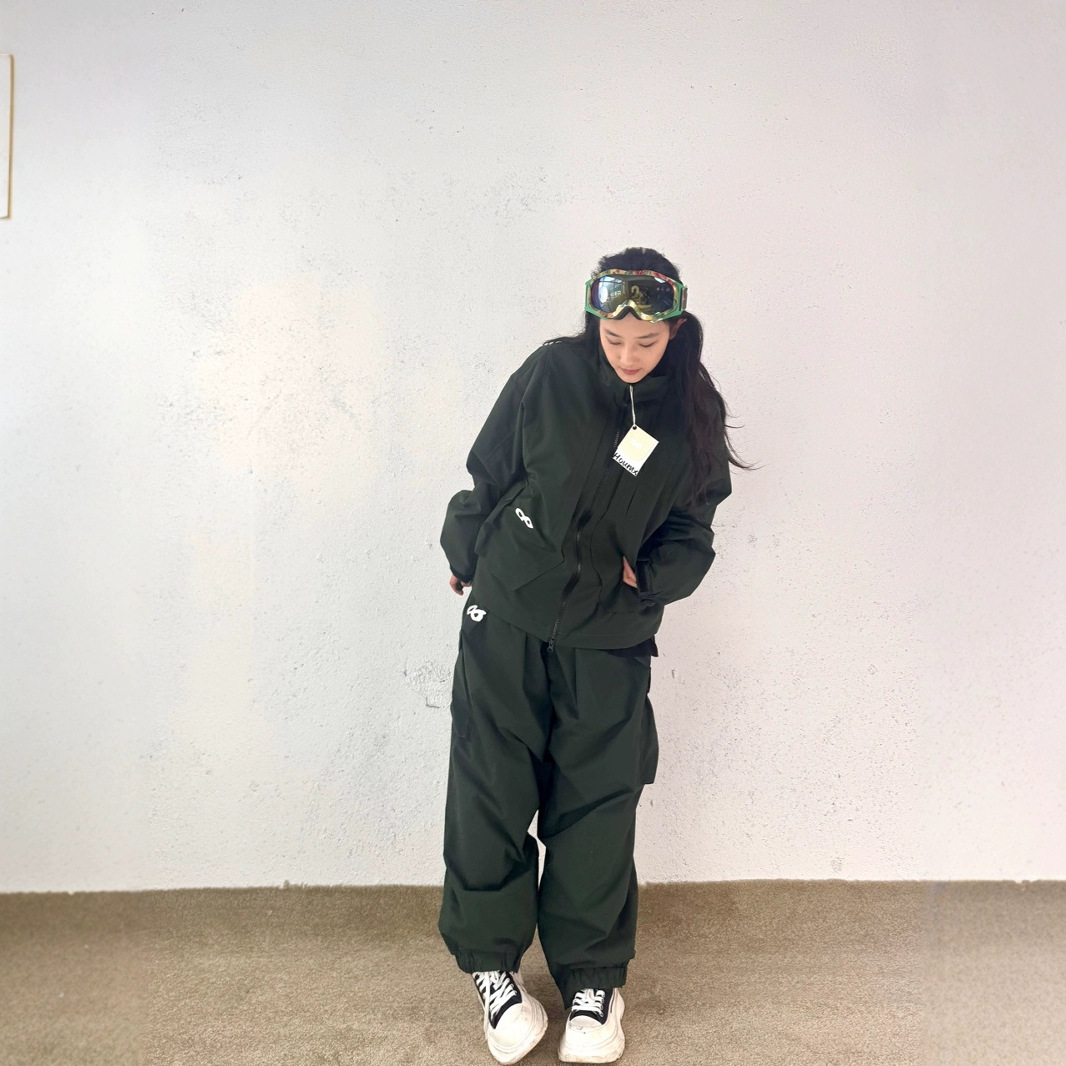 Factory Direct Sales, Ski Clothing Suit, Snow Season Outdoor Waterproof and Cold-Proof Ski Clothing and Pants Suit, Men's and Women's Ski Clothing