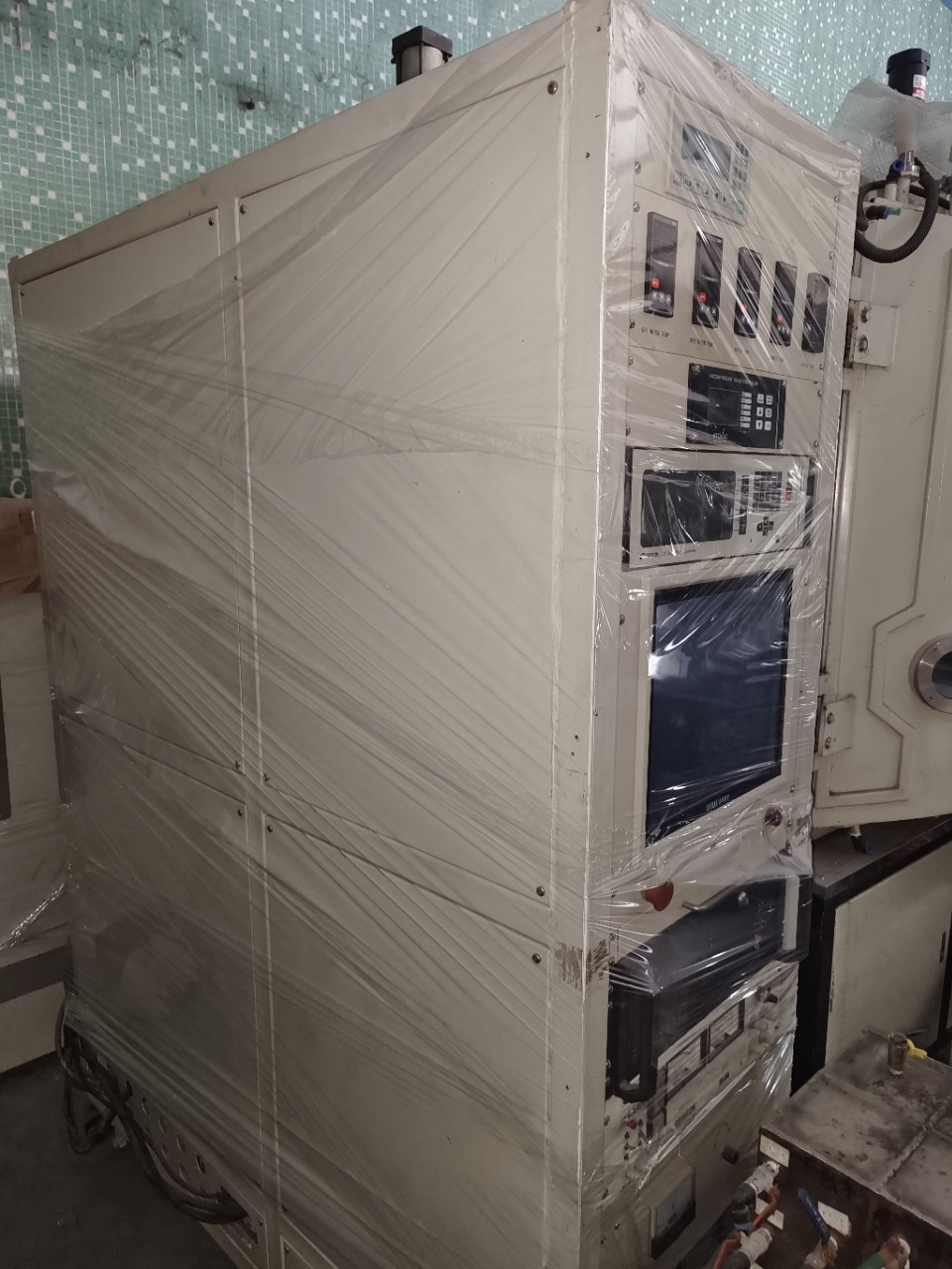 South Korea's 1300 Optical Multilayer Film Coating Machine Filter Precision Coating Equipment with Comparable Configuration to Optochip