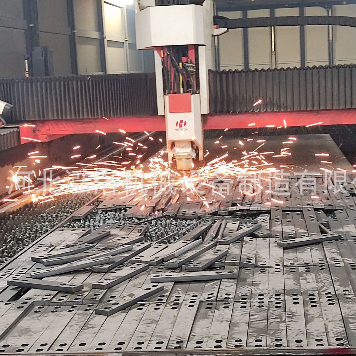 Hongluo обрабатывает высокопрочную стальную плиту Q345B средне-толстую плиту, которую можно резать на розничные куски лазером плазмой