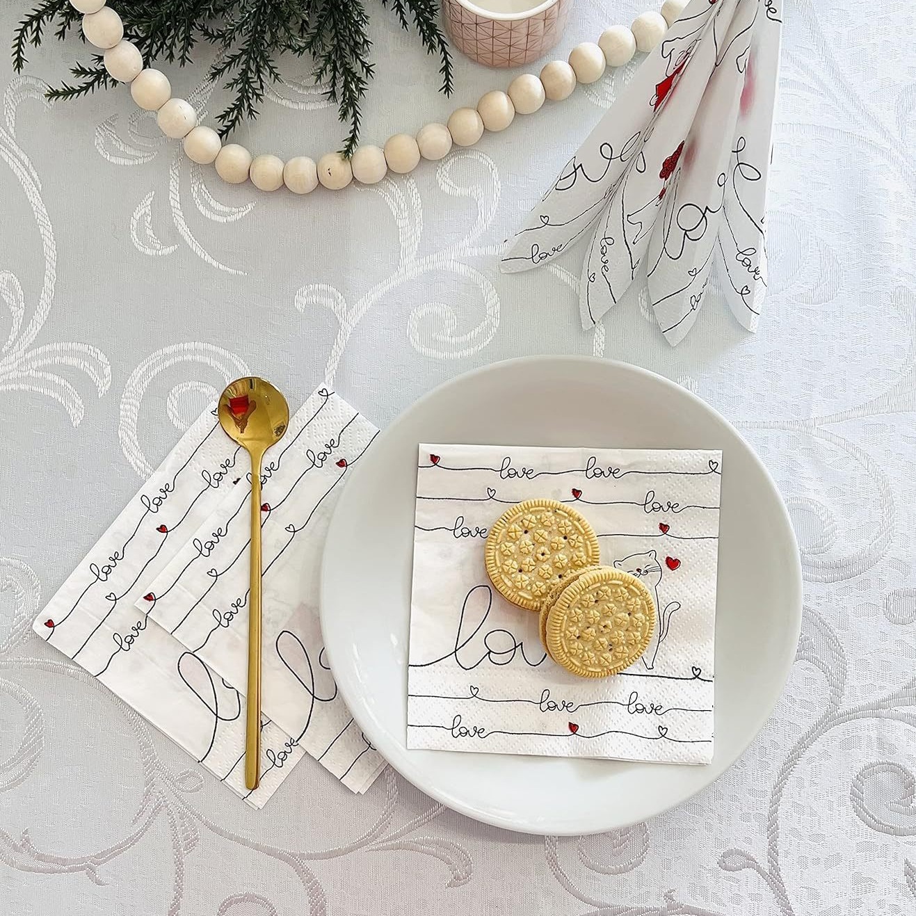 Factory Direct Sales Western Paper Towels 100% Log Pulp Colorful Printed Paper Towels Two Layers 18g Disposable Napkins