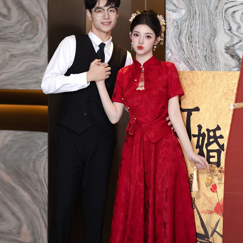 New Chinese-style Improved Cheongsam Toast Dress Bride Wedding Red Engagement dress Women's Little Man Back to the Door