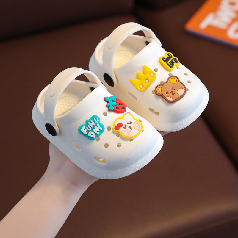Children's Slippers Summer Boys and Girls Cartoon Cute Non-Slip Baotou Hole Shoes Infants Large, Medium and Small Children's Sandals and Slippers
