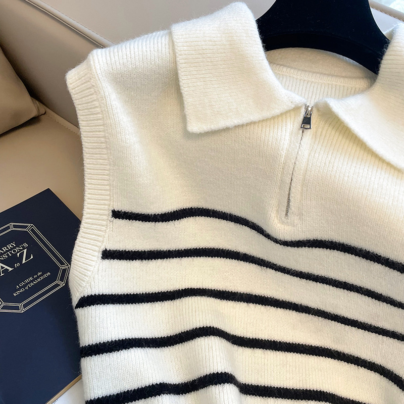 Korean Style Retro Lapel Zipper Stripesd Knitted Vest Sweater for Women in Autumn and Winter, Elegant Waistcoat Top for Women