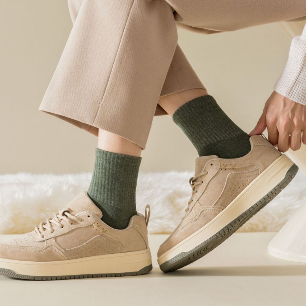 Thick socks autumn and winter pulled wool thick warm socks high rubber pile socks mid-tube men's socks sweat-absorbent warm towel socks