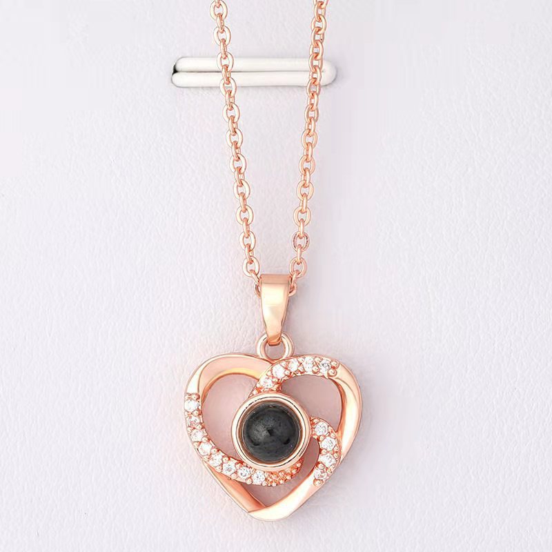 Love Projection Necklace: "I Love You" in 100 Languages, Light Luxury Fashionable Simple Clavicle Chain with Charming Clavicle Design