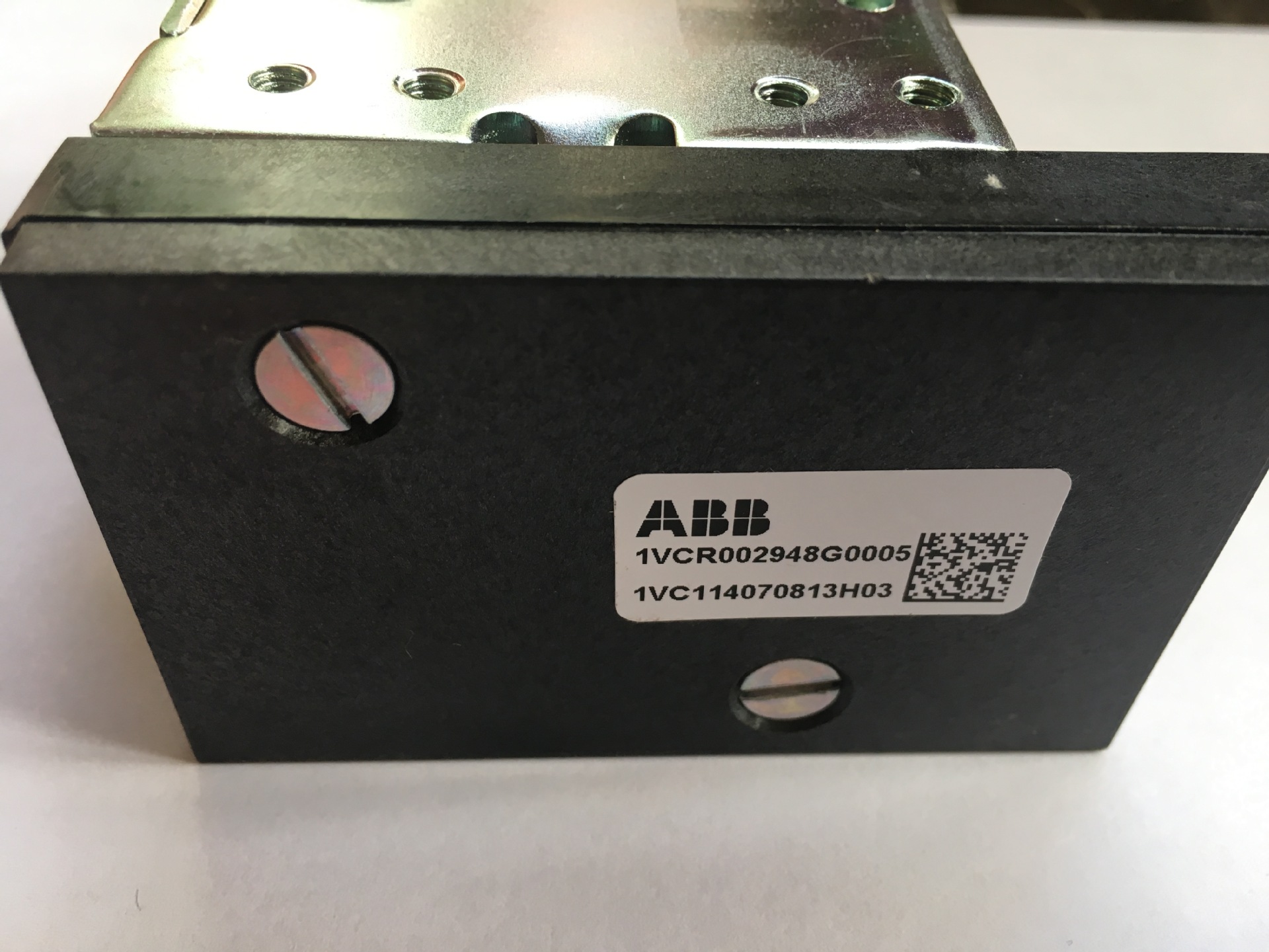 EM20-S-004 GCE9401766P0106 ABBVD4 circuit breaker latching electromagnet Y0,DC220V
