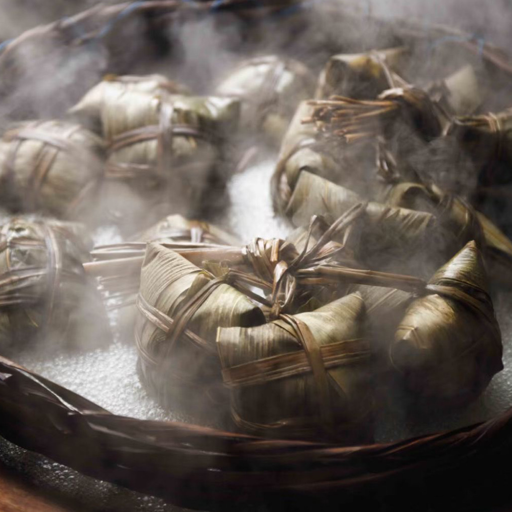 Dongguan Daiozhuang Zongzi Manufacturer, Egg Yolk and Fresh Meat Zongzi, Daiozhuang Zongzi Wholesale, Can Be Shipped on Behalf of Others