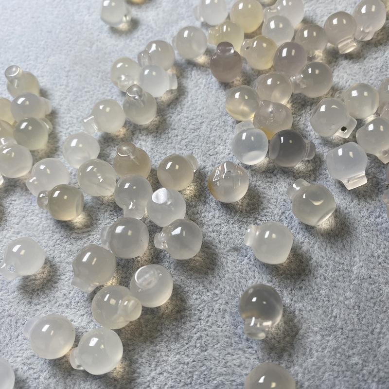 Madagascar Ice Chalcedony Agate Pendant Small Apple Car Hanging Sweater Chain Pendant