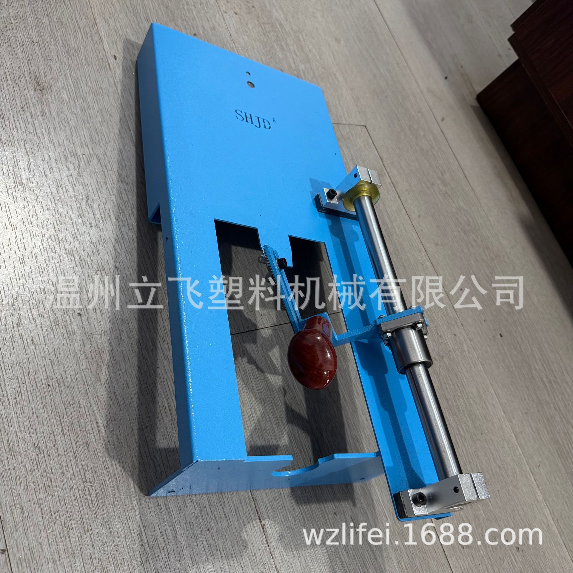 Manual Tube Cutting Machine