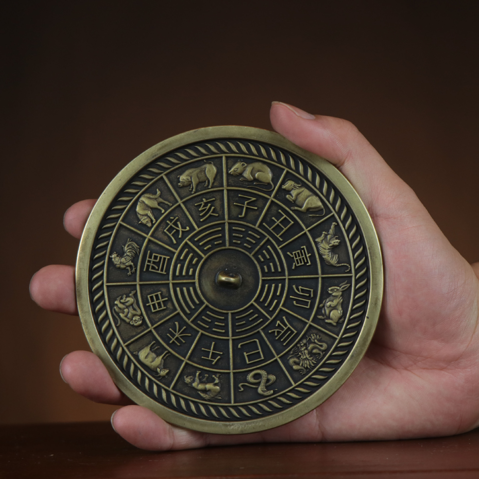 Brass glossy eight diagrams mirror twelve Zodiac copper mirror Four Seasons safe wedding waist mirror plum blossom mirror eight diagrams mirror