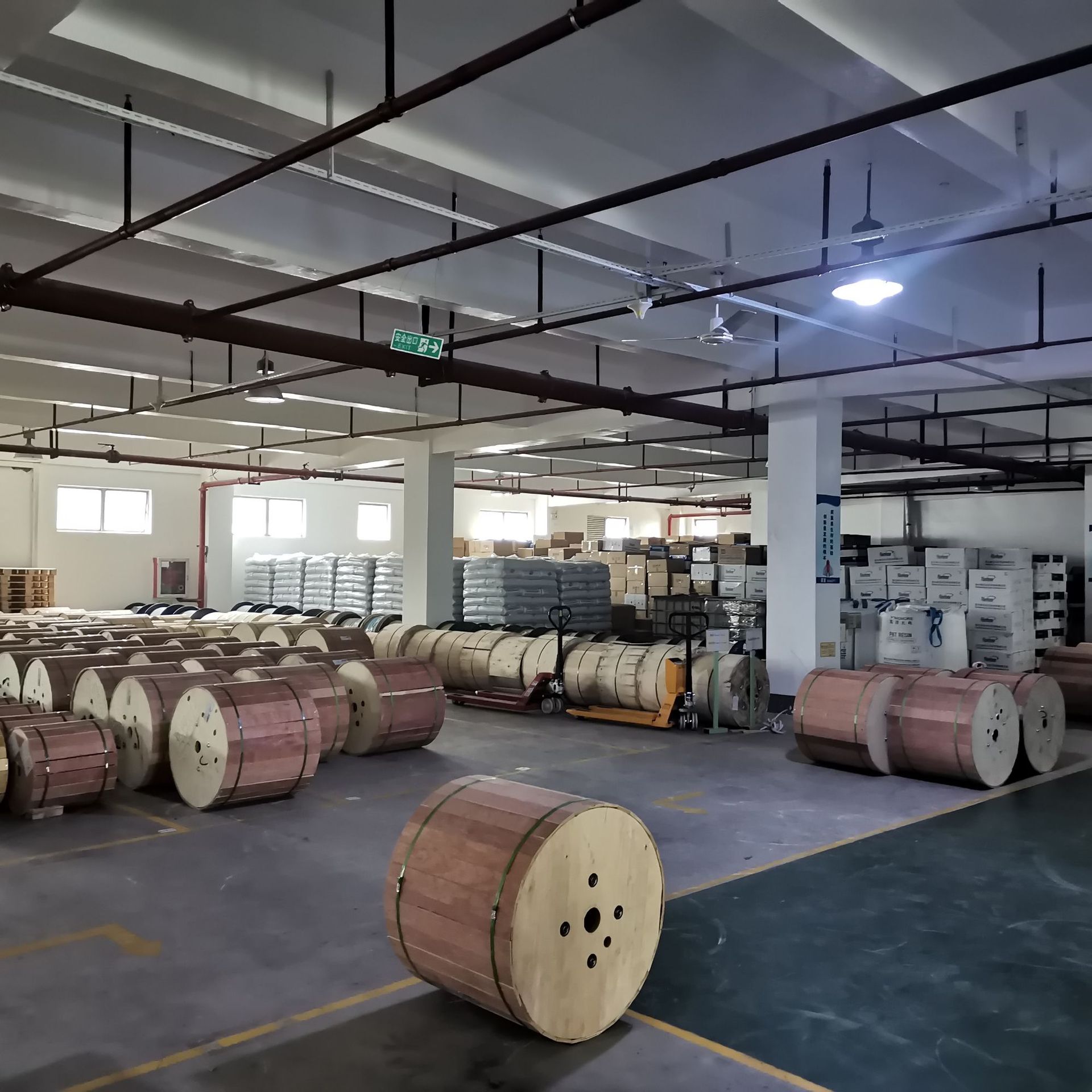 Factory Direct Sales Outdoor Twisted Optical Cable Gyts Armored Optical Cable Gyta Optical Cable Gytc8S Gyfty53