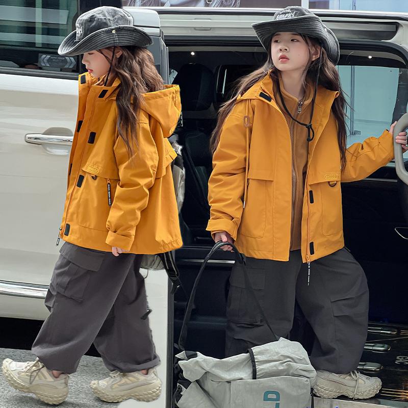 Детская трехвместная куртка для девочек для активного отдыха осень 2025, новая модная спортивная куртка