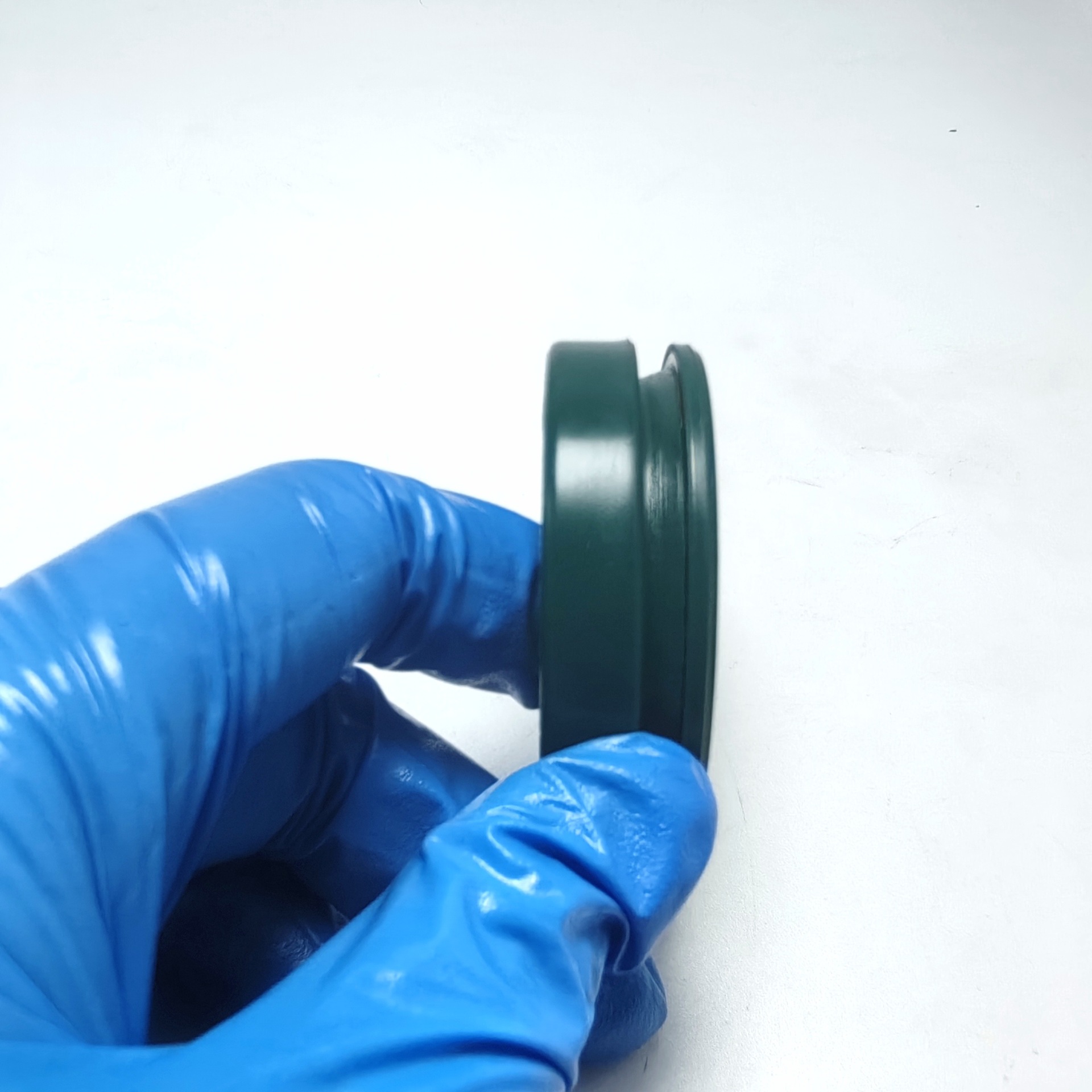 Suitable for Kubota 688 Agricultural Machinery 205 Tow Wheel Oil Seal Bq4033E T2250-84610 25*52*15