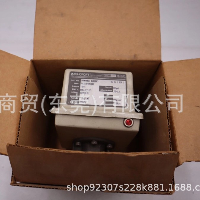 Ashcroft Differential Pressure Switch D4 Series D7 Series Ashcroft Pressure Switch - B4 Series