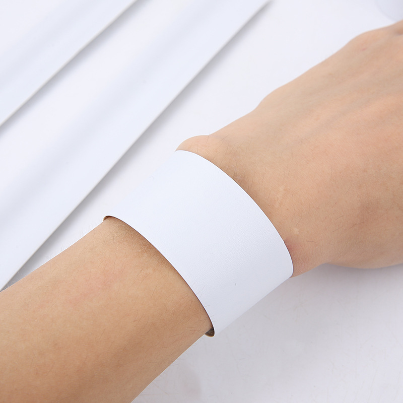 DIY Handmade Graffiti Pure White Environmental Protection Pop Circle Children's Plush Toy Inner Party Sports Bracelet Pat Circle A