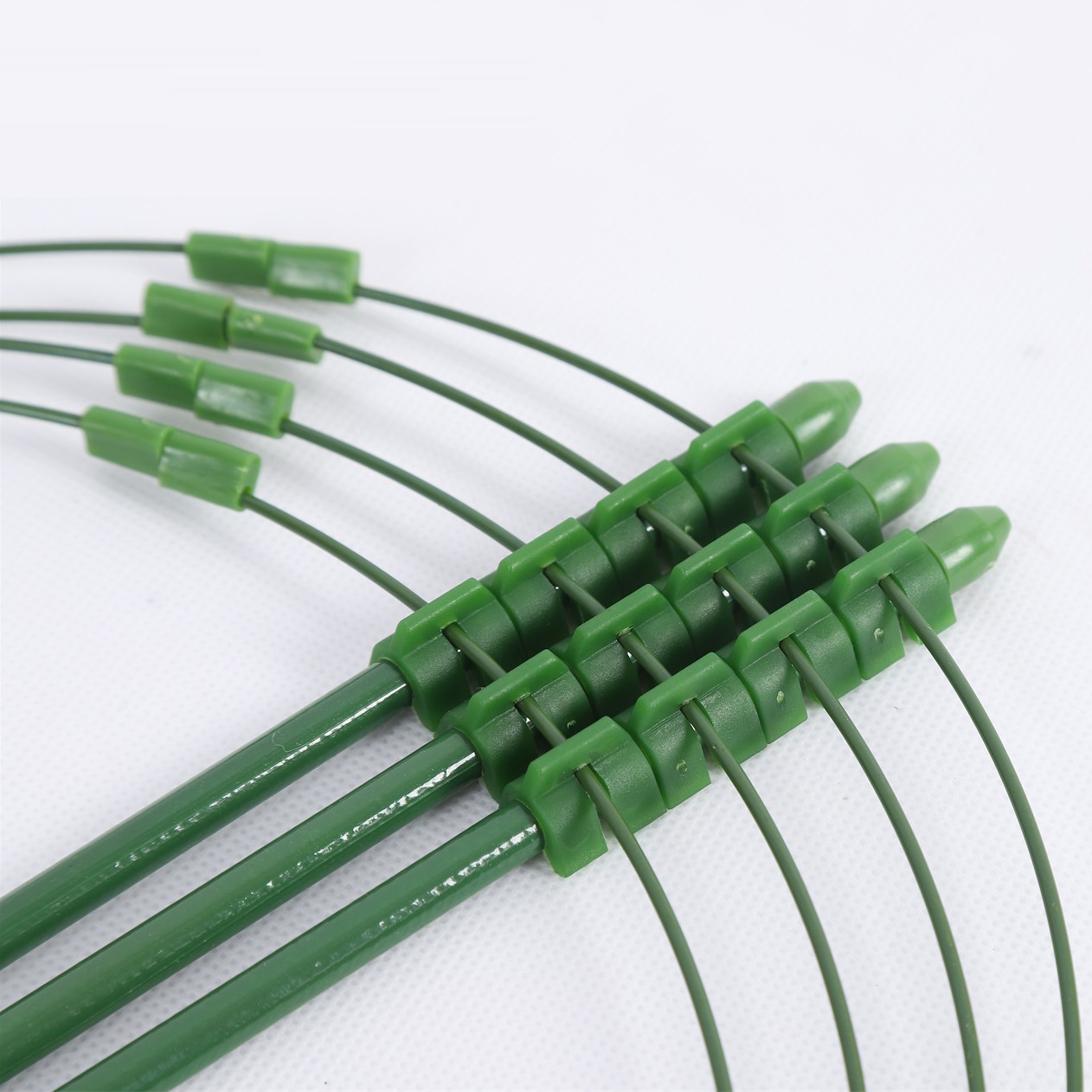 Wrought Iron Climbing Frame Iron Ring Flower Bracket Clematis Rose Climbing Plant Flower Bracket Plastic-covered Insert Rod Bracket