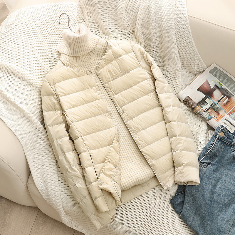 Легкая пуховка женская короткая 2024 осень-зима новая с V-образным вырезом круглый вырез длинный рукав белый утиный пух легкая большая размер куртка