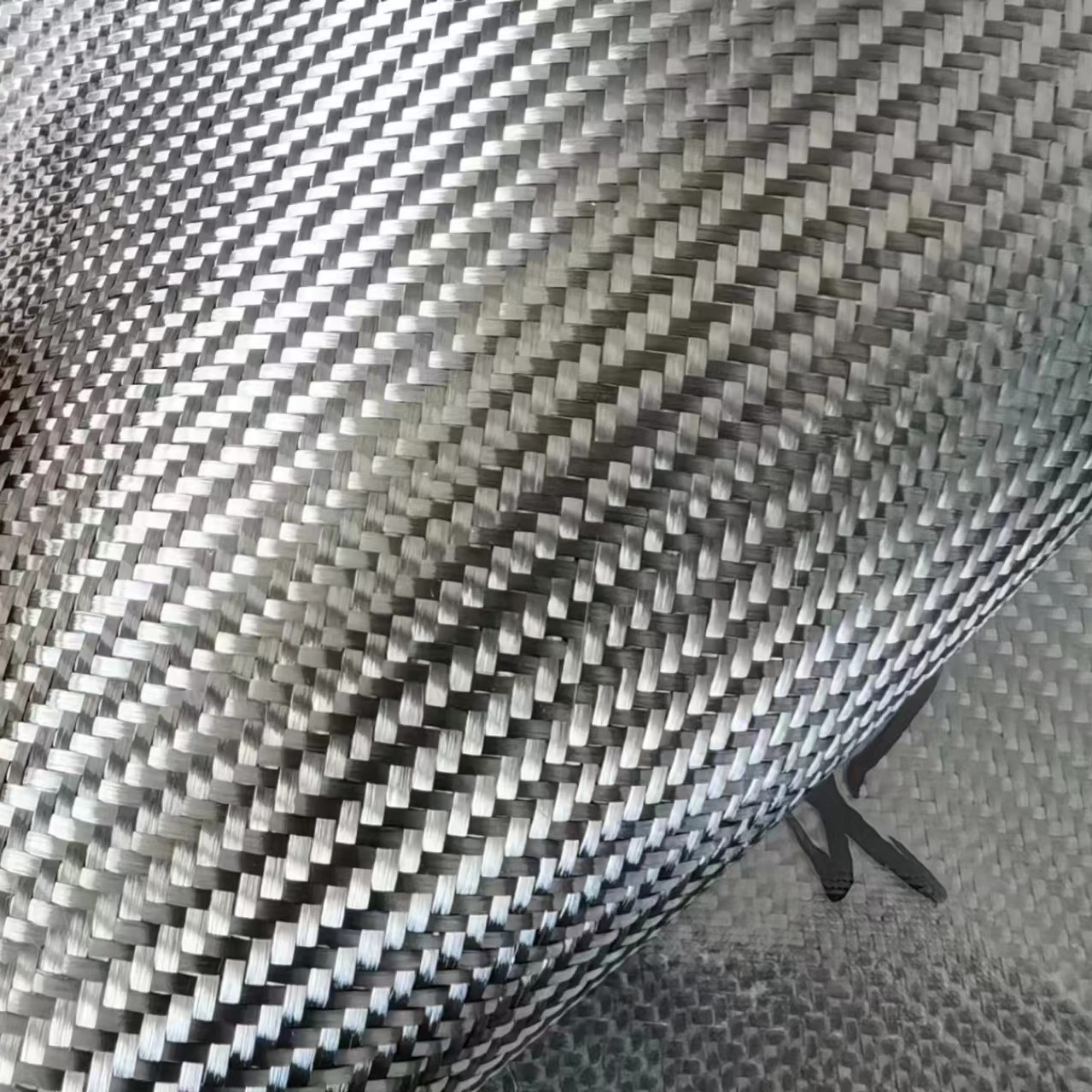 Factory Direct Sales 3K Twill 200g Carbon Fiber Cloth Car Covering DIY Modified Parts Dry Cloth Carbon Fiber Products