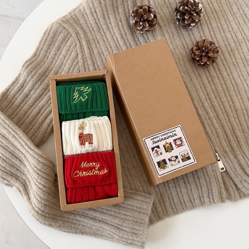 Christmas Stocking Children's Autumn and Winter Cute Mid-Stocking Red New Year Cotton Stocking Japanese Style Cute Embroidered Cartoon Ins Fashionable Stocking