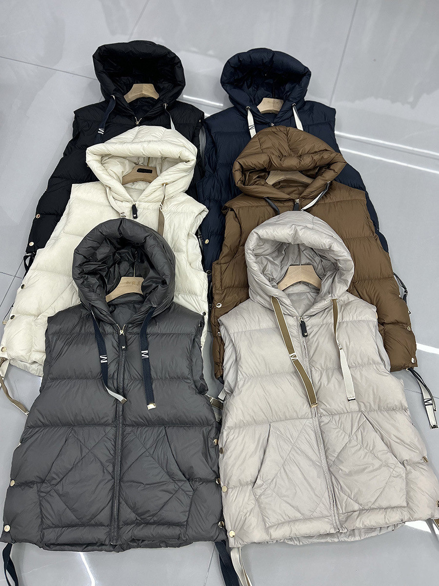 2025 autumn and winter fashion hooded European station foreign trade version down jacket waistcoat trendy back diamond winter clothing