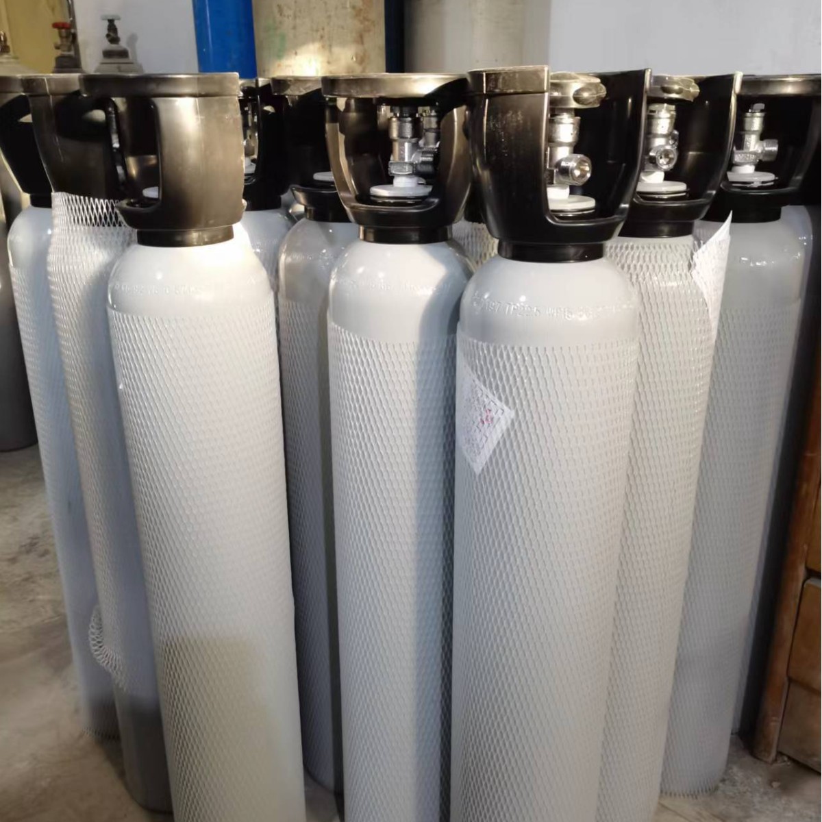 Supply of Eight-Component Standard Gas for Testing Systems, Standard Gas for Power Systems, Standard Mixed Gas