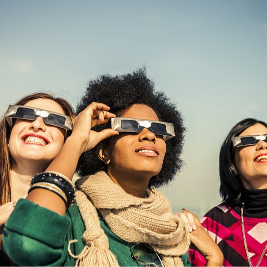 2025 New 2026 European Solar Eclipse Glasses Iso Ce Certified Observation Glasses Protect Eyes Paper