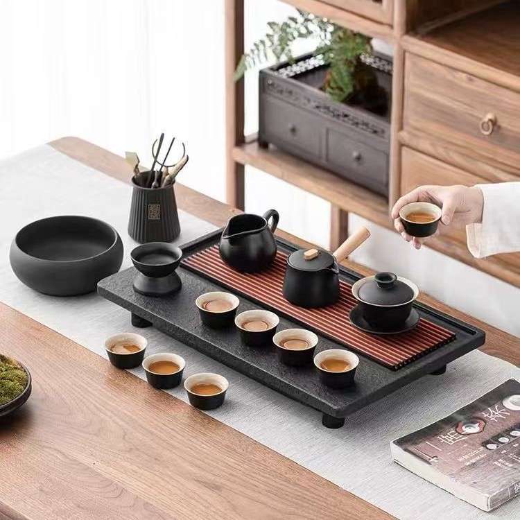 Luxury Zisha Kung Fu Tea Set with Automatic Pouring for Home and Office Use, Handmade Gift Box