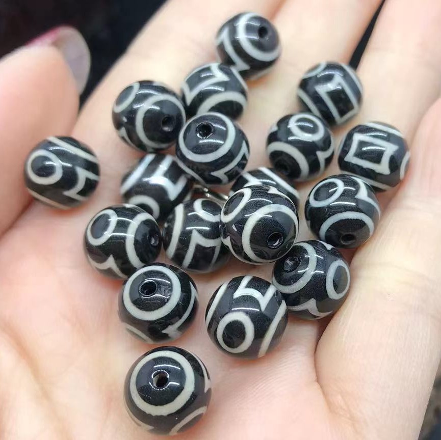 Factory wholesale Xizang black and white bright surface 10mm day beads loose beads