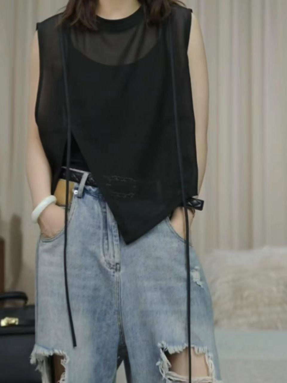 Yoga Sleeveless T-Shirt with Sports Vest, Fitness Outer Wear, Trendy Tops for Women