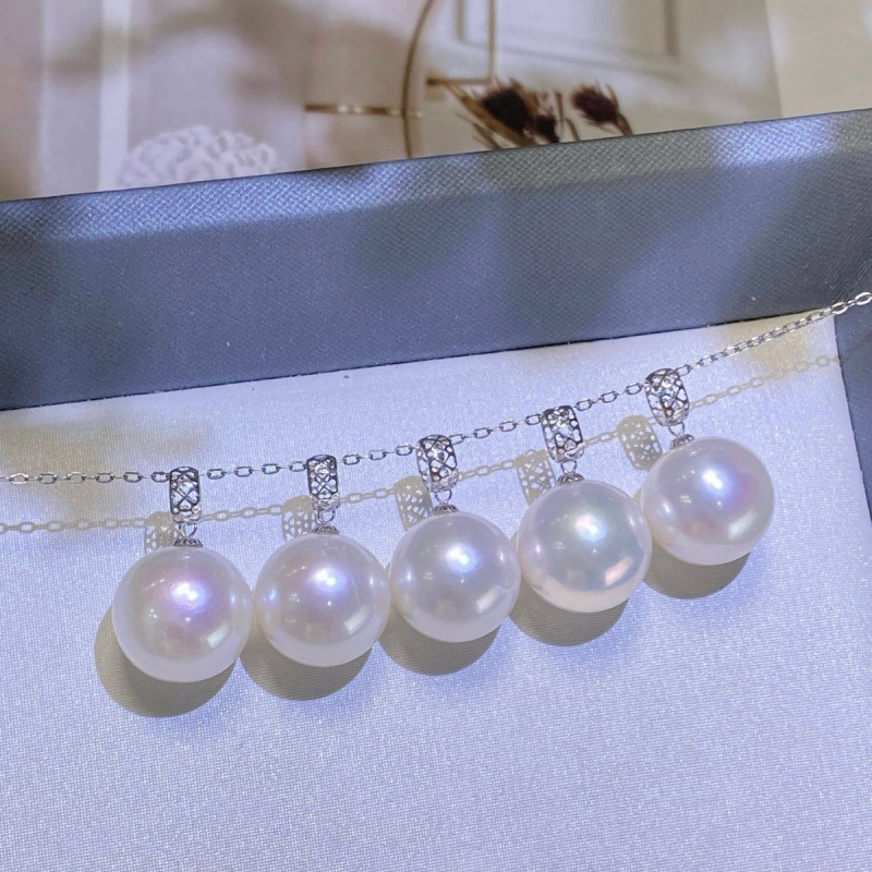 G18K Gold Cut Out Circle Freshwater Pearl Pendant Classic All-Match 12-13mm Edison