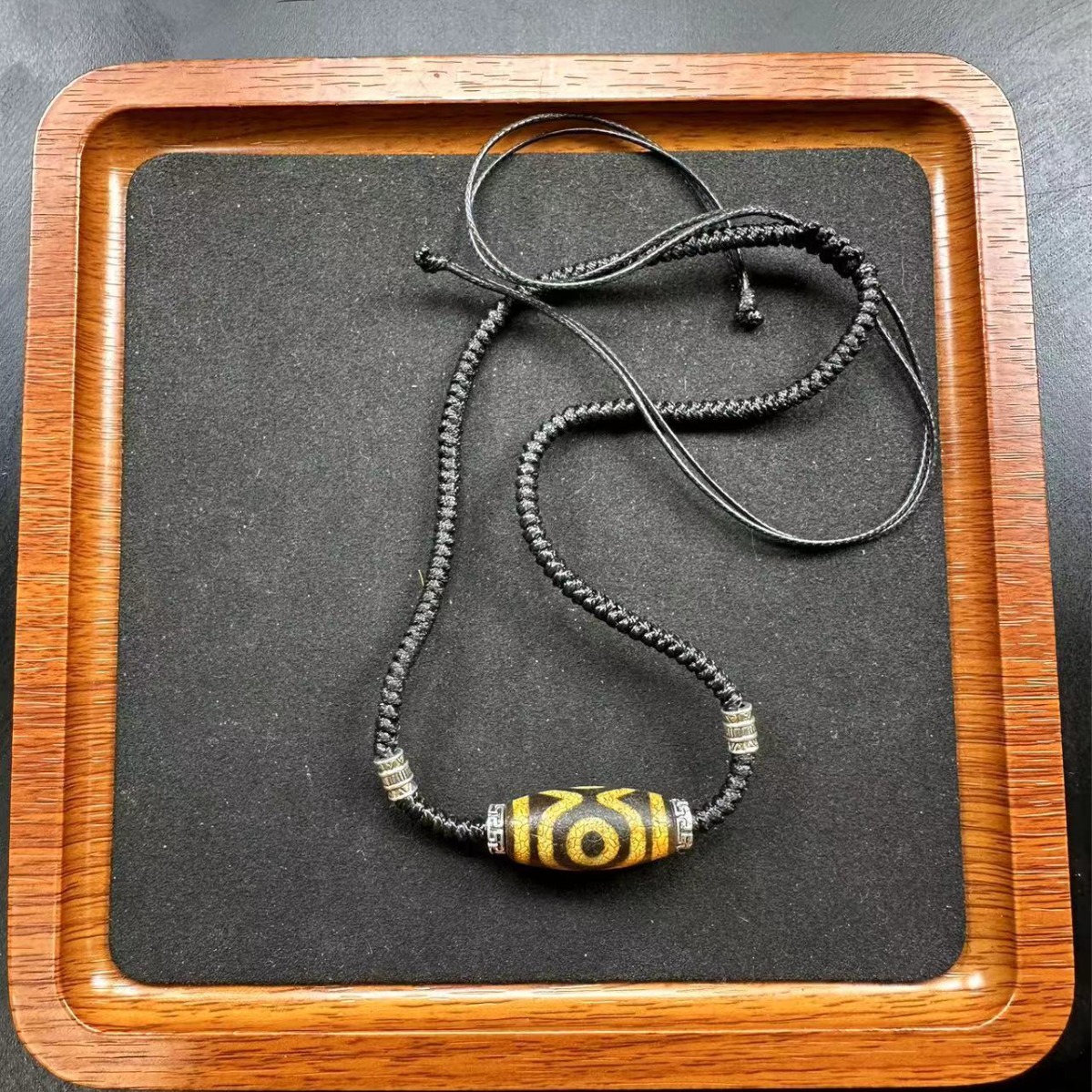 Оптовая продажа натурального агата кулон зуб желтый три глаза ключица буддийские бусины бодхи аксессуары