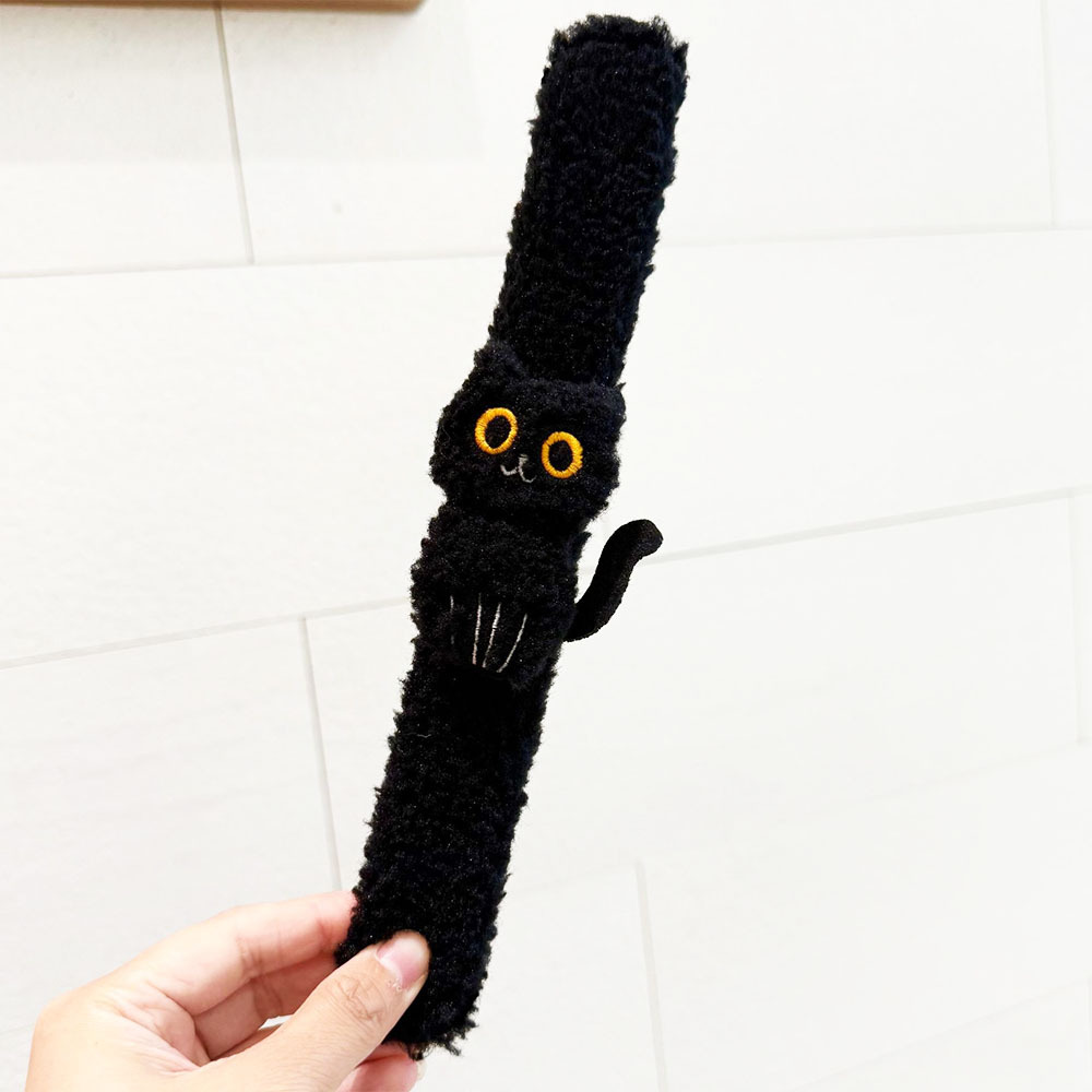 Cross-Border New Product Halloween Snap Ring Plush Doll Bracelet Decoration Holiday Party Dress up Snap Ring Toy