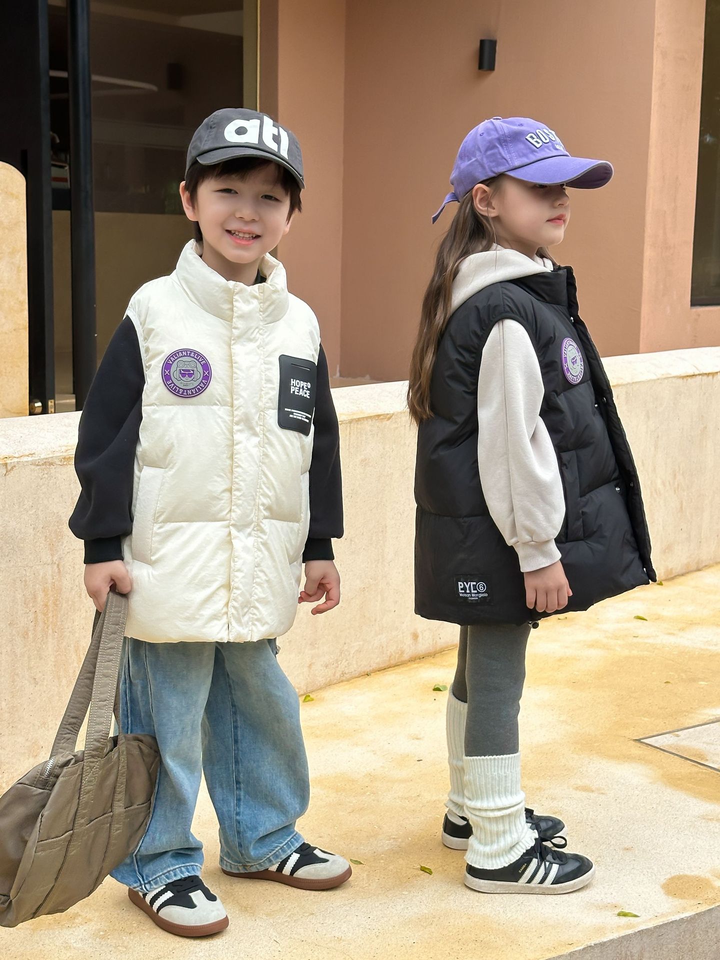 Children's Down Vest for Boys and Girls Large, Small and Medium-sized Children's 2024 New Western Style Waistcoat Outer Wearing Coat Winter