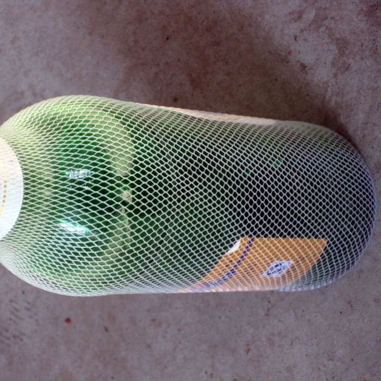 Thickened red wine bottle net cover High-end mineral water net cover Specializing in the production of plastic anti-collision and anti-shock pe net cover