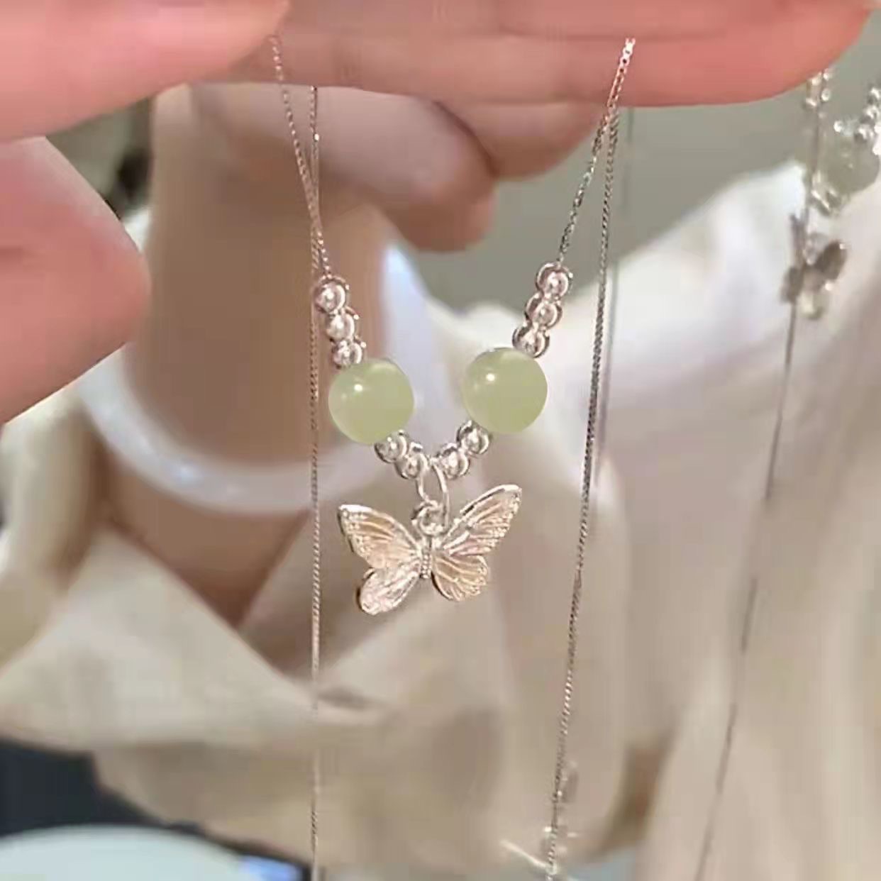 Magic Butterfly Dance Necklace Women's Ins Sweet Chinese Style Pendant 2024 New Exquisite Cute Clavicle Chain Gift