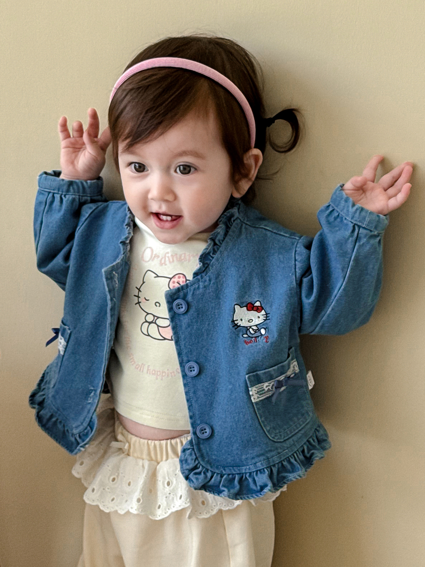 Детская джинсовая одежда с кошками для девочек, новые осенние топы 2025, корейский стиль, милые вещи с бантиком