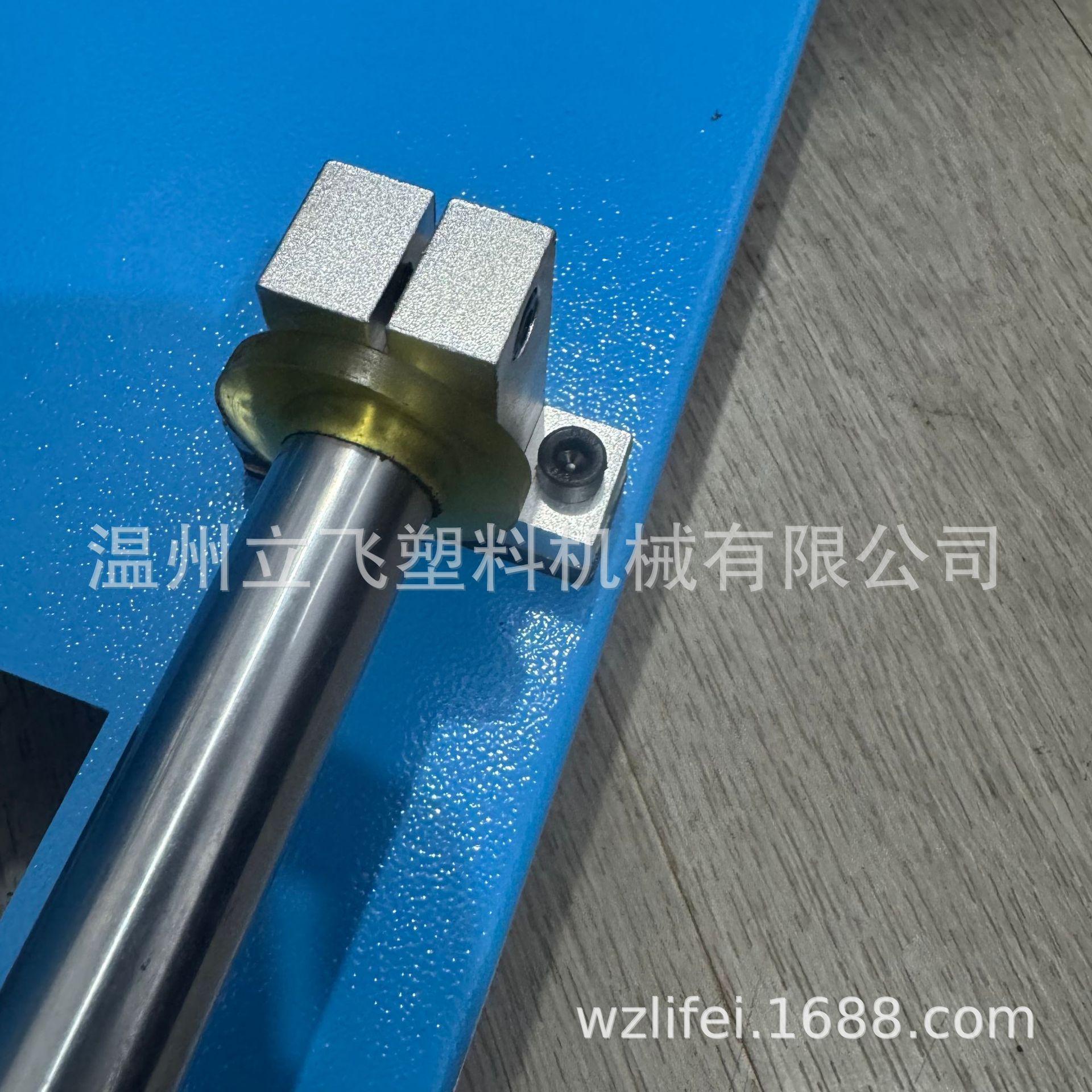 Manual Tube Cutting Machine