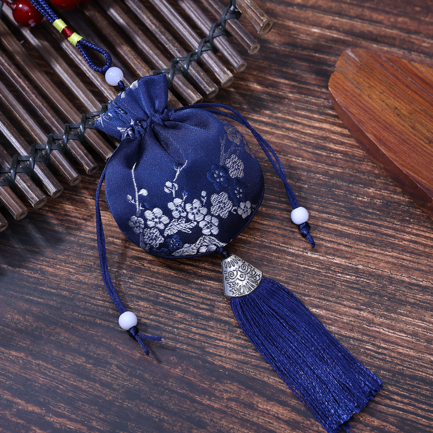 New Style Plum Blossom Embroidered Antique Sachet Car Hanging Sachet Ai Cao Fu Bag Hanfu Accessories Sachet Gift Bags Empty Bag