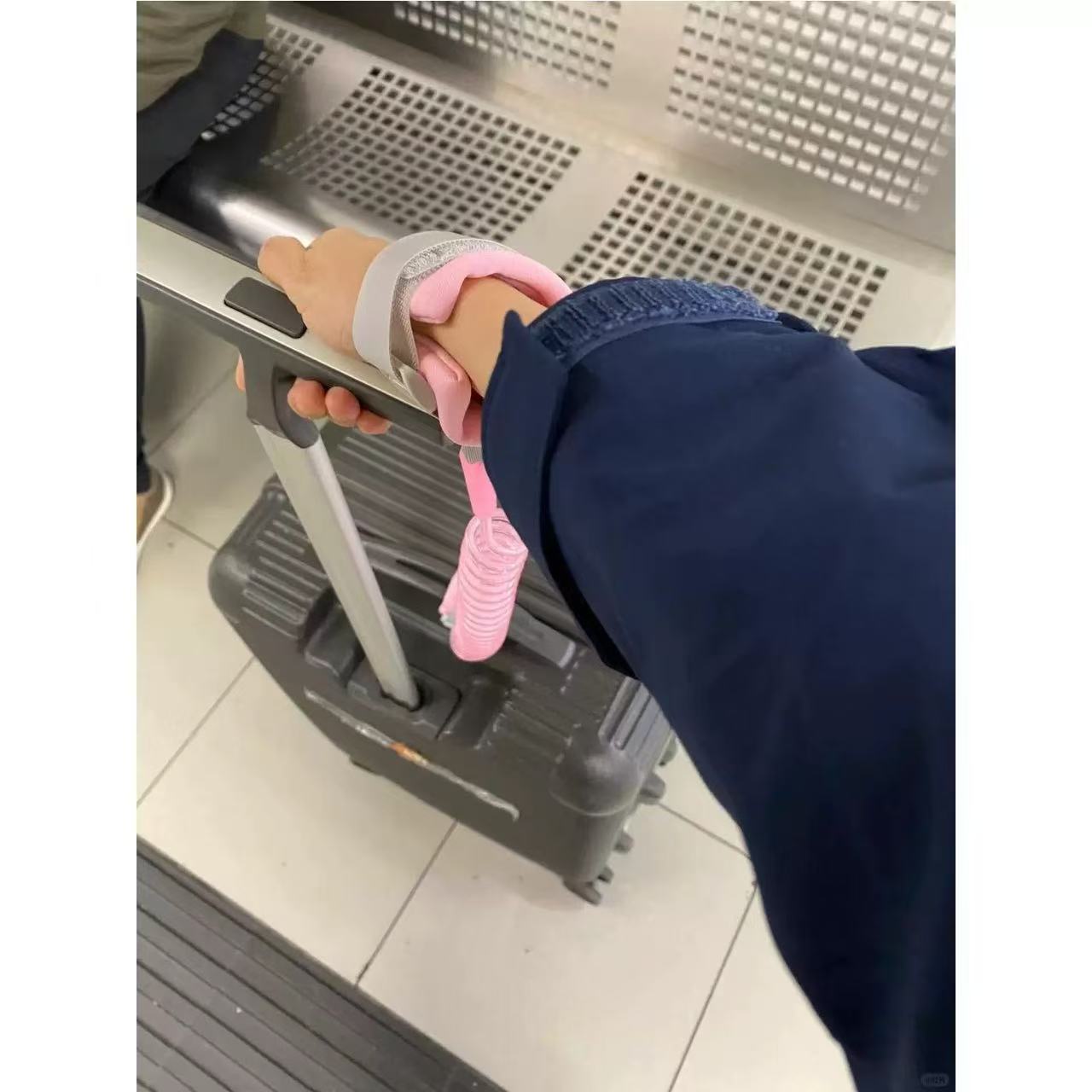 Luggage Rope European Travel Train High-Speed Rail Anti-Theft Lock Luggage Anti-Theft Traction Rope Telescopic Anti-Lost Artifact with Lock