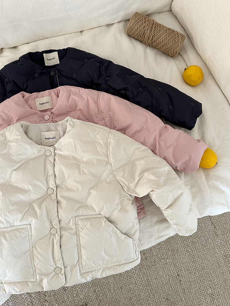 Girls' Cherry Embroidered down Jacket 90% down New National Standard 2025 Winter New Style Children's Embroidered Round Neck down Coat