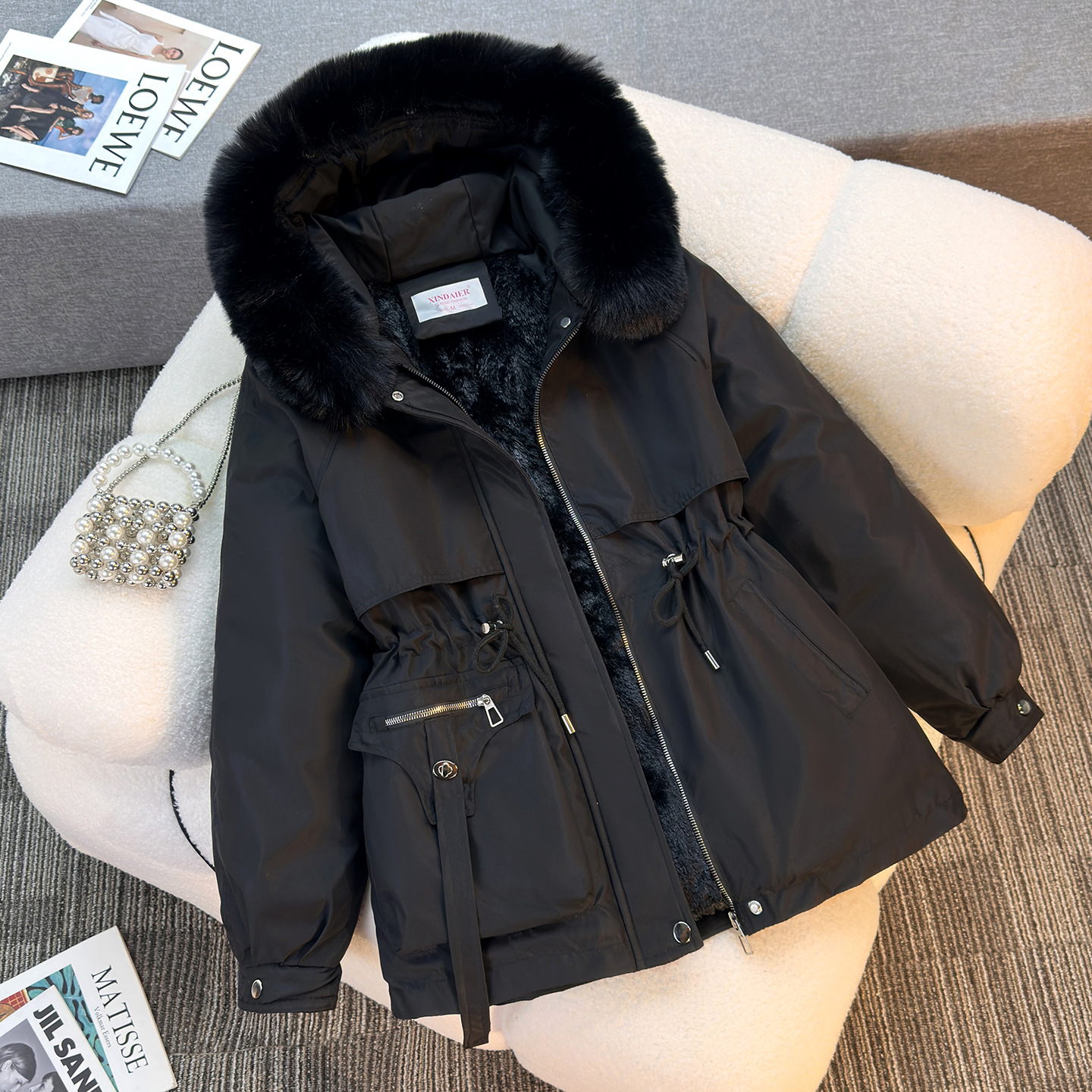 Foreign Trade Cotton-Padded Clothes for Women 2025 Winter New Korean Style Fashionable Waist-Cinching Cotton-Padded Clothes Short Velvet Thickeneded Pie Overcome Cotton-Padded Jackets